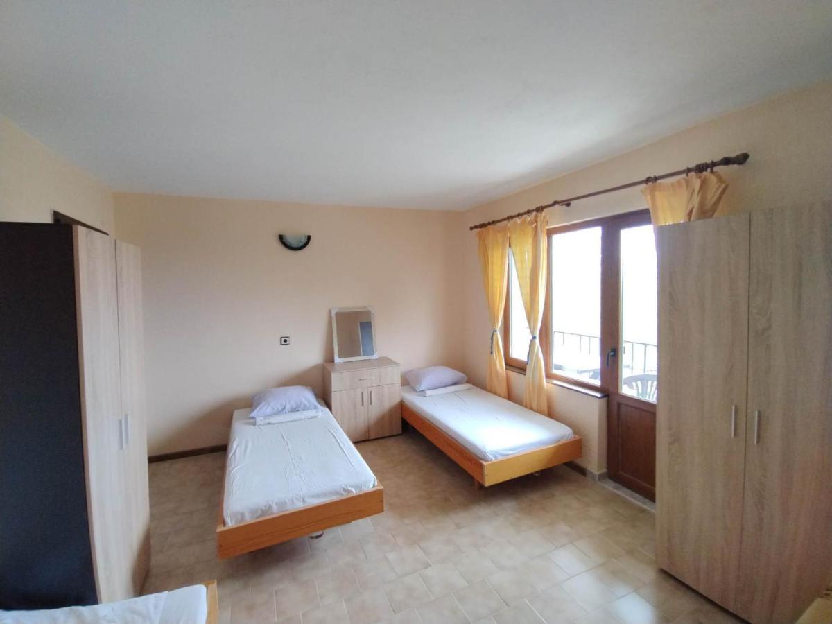 Prostor Guest House Бяла Екстер'єр фото
