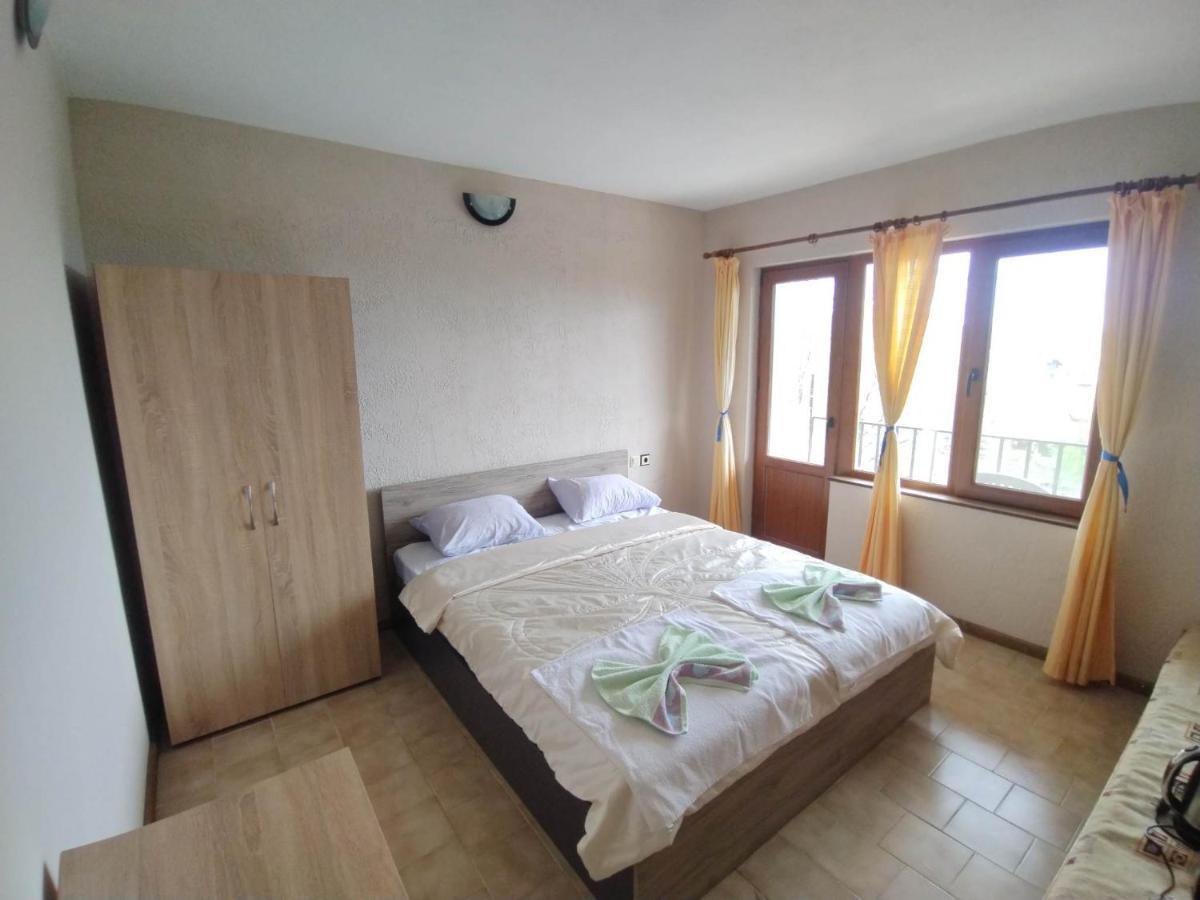 Prostor Guest House Бяла Екстер'єр фото